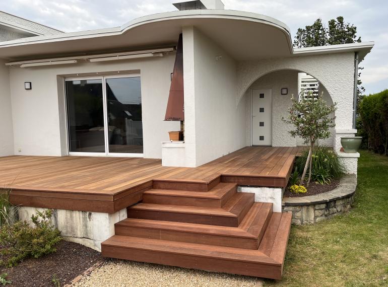 Installation d’une terrasse en bois près de Caen