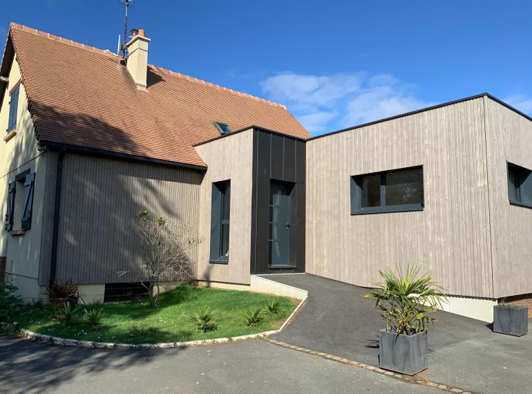 Réalisation d’une extension de maison en bois sur la Côte de Nacre